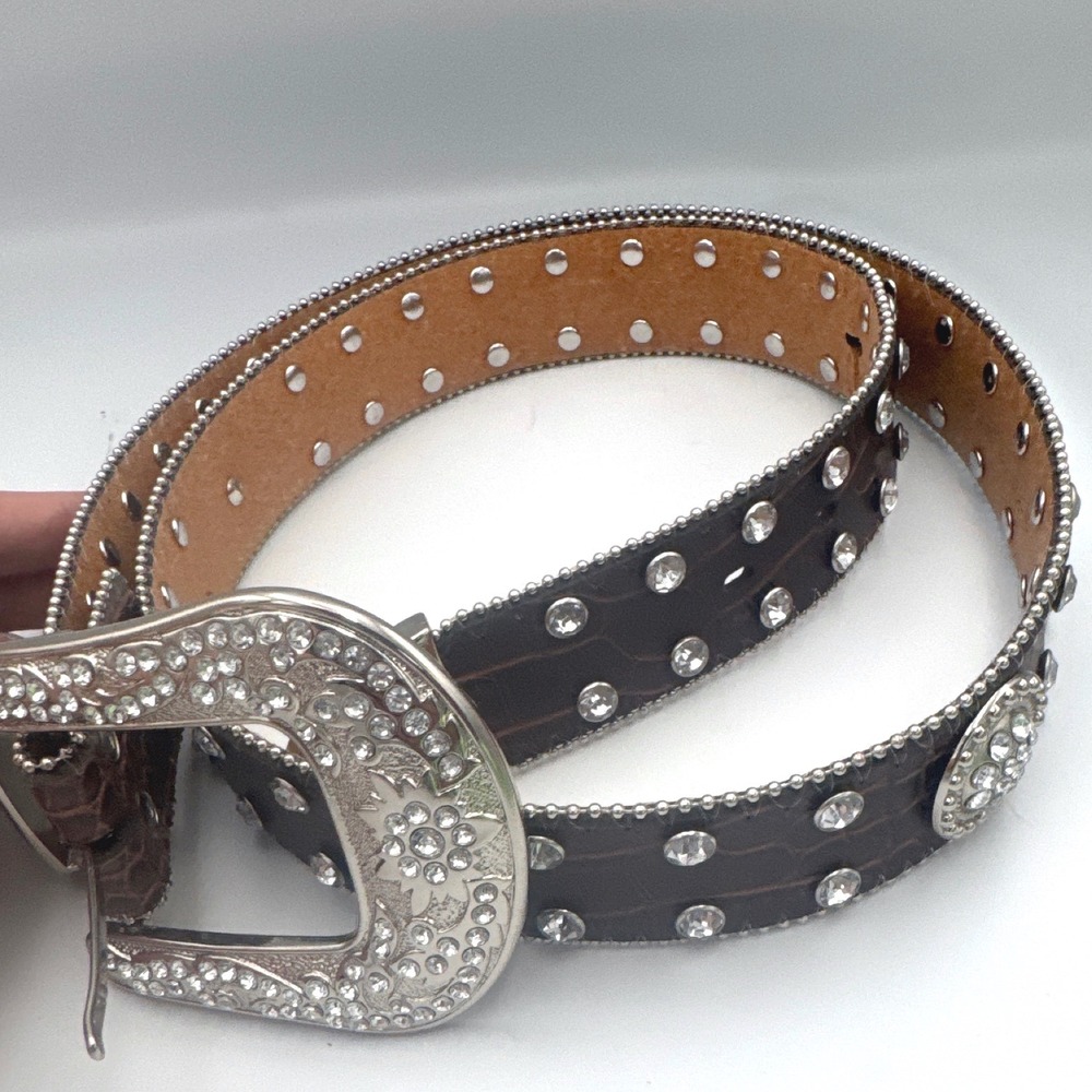 Western Belt Womens XL Brown Leather Croc Rhinestone Medallion Cowgirl Rodeo - Picture 3 of 10